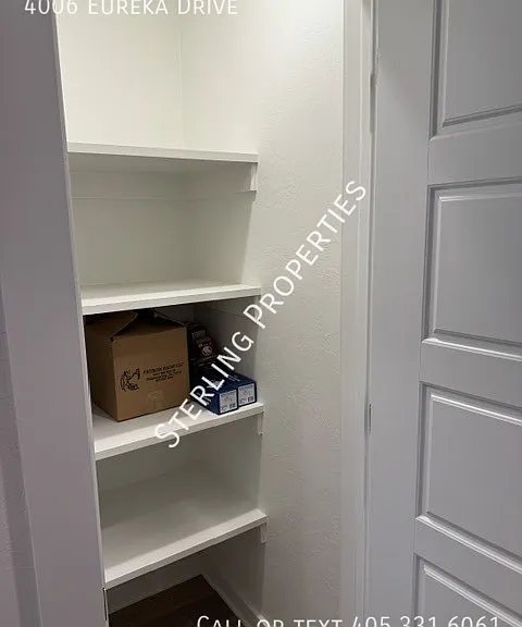 4006 Eureka Dr — Photo 16