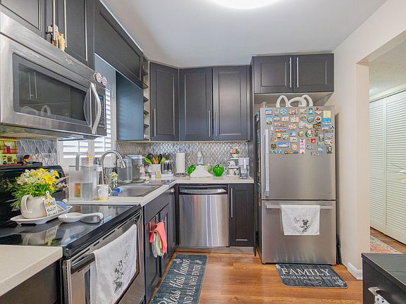 3rd image of 715 Lori Drive #303