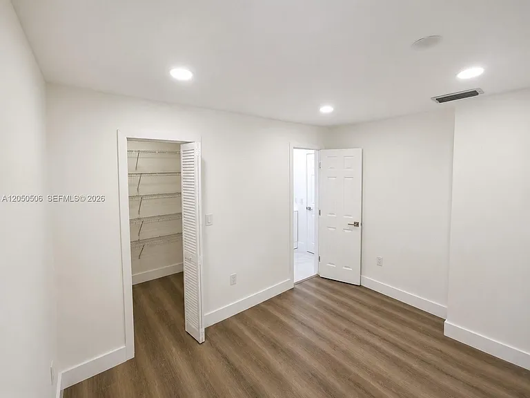 5190 E 1st Ave — Photo 7