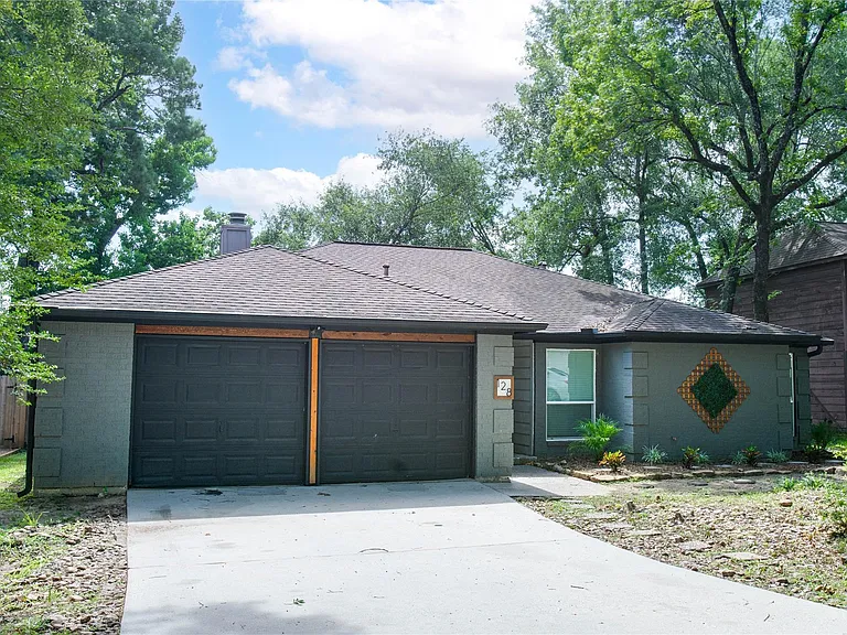 128 N Deerfoot Cir — Photo 2