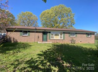 4230 Old Brittain Rd, Hickory, NC 28602