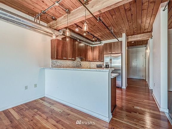 4th image of 1408 12th Ave Unit 408