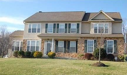1st image of 14 Waterford Ln