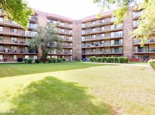 35 S Baybrook Dr UNIT 301, Palatine, IL