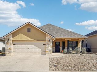 1911 Weston Loop N, Kerrville, TX 78028