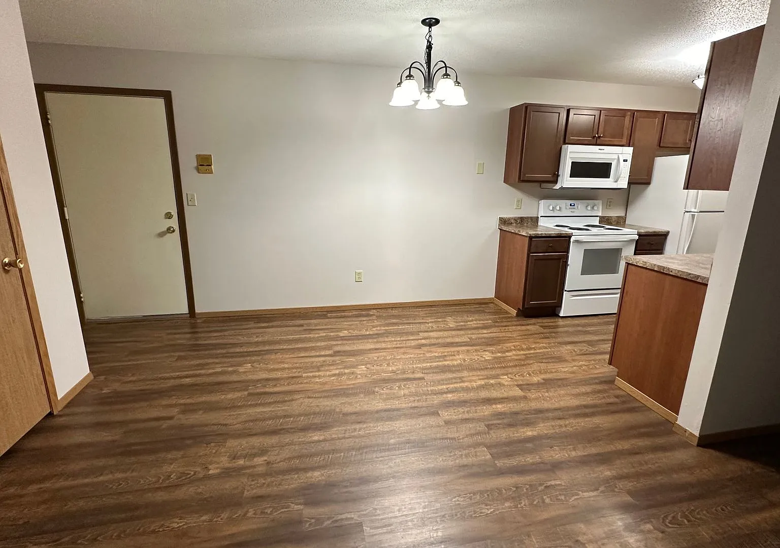 Chaplewood Apartments — Photo 2