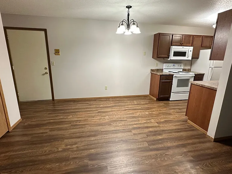 Chaplewood Apartments — Photo 14