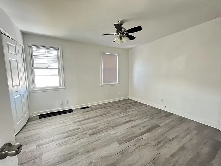 3125 Friendship St — Photo 8