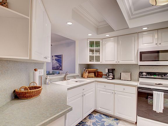 4th image of 9600 S Ocean Drive #102