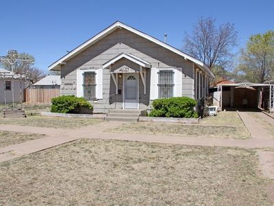 2105 7th Ave, Canyon, TX, 79015