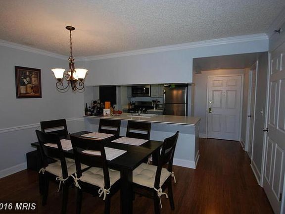 4th image of 1276 N Wayne St APT 1205