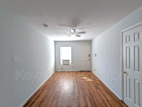 4th image of 2511 Rosalie St #A