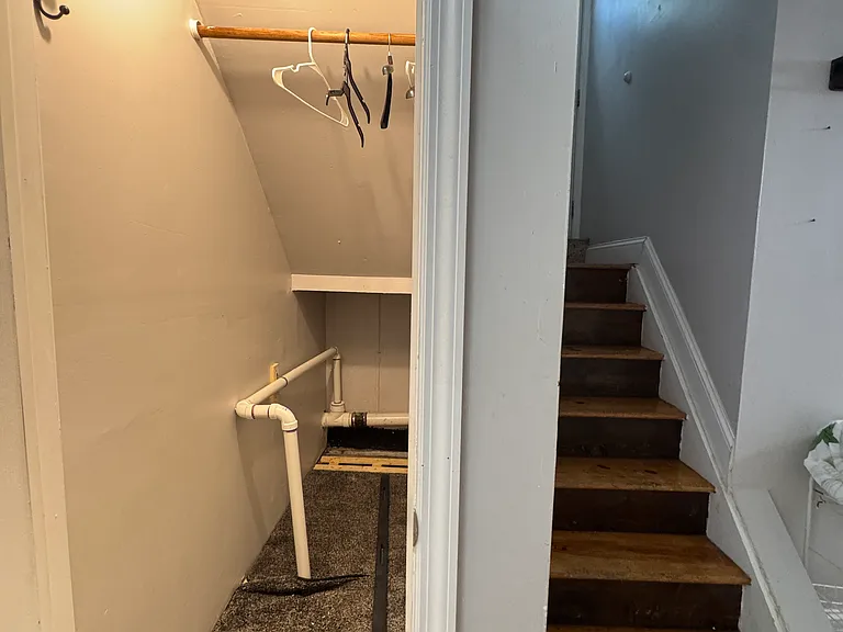 15 Newberry Ave #BASEMENT — Photo 7