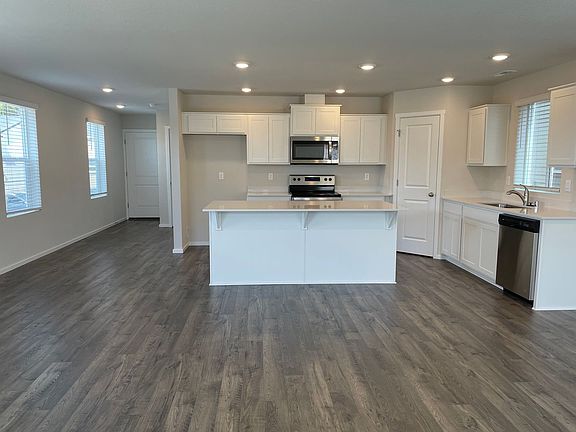 5th image of 2905 N Pioneer Canyon Dr