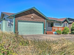 1706 NW Oceanic Loop, Waldport, OR 97394