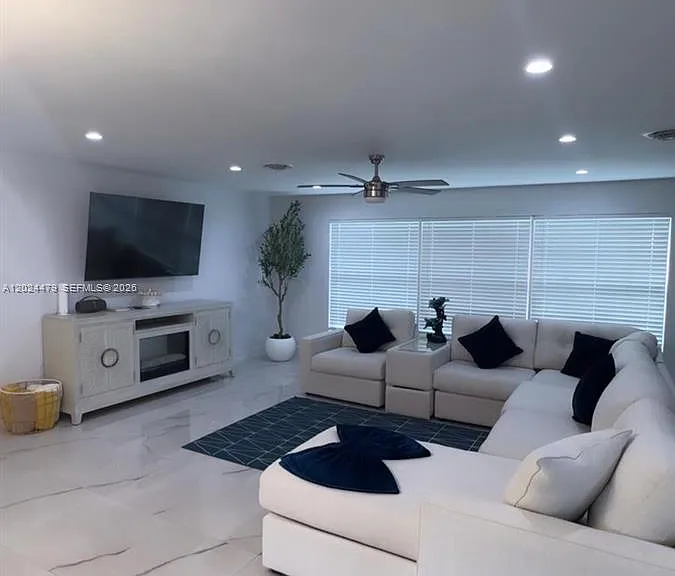 2212 Club House Rd — Photo 9