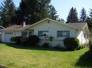 2831 Ridgeway Dr, Reedsport, OR 97467
