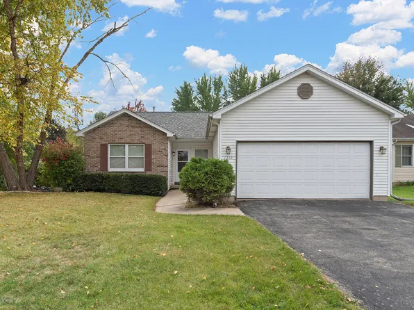 1212 Loren Dr, Dekalb, IL 60115
