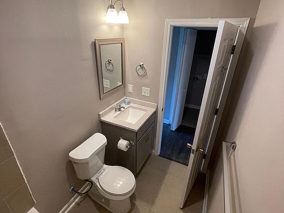 5th image of 3159 Longbow Dr #B