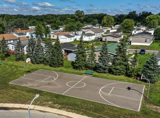 3211 Will Carleton Rd #94114, Flat Rock, MI 48134