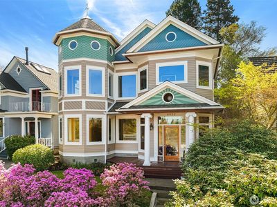 6652 E Green Lake Way N, Seattle, WA, 98103