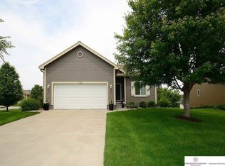 16098 Redman Ave, Omaha, NE 68116