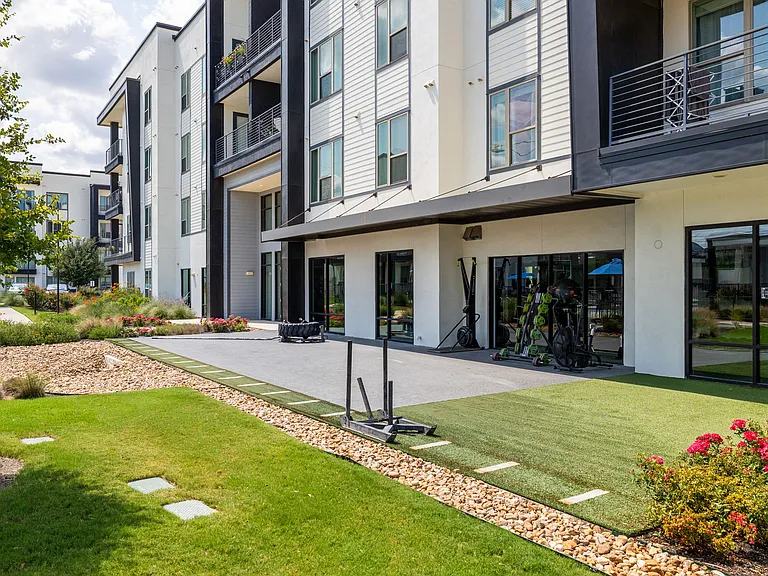 Rhythm Outdoor Fitness Lawn with Equipment