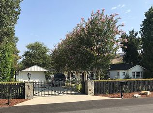 23551 Califa St, Woodland Hills, CA 91367