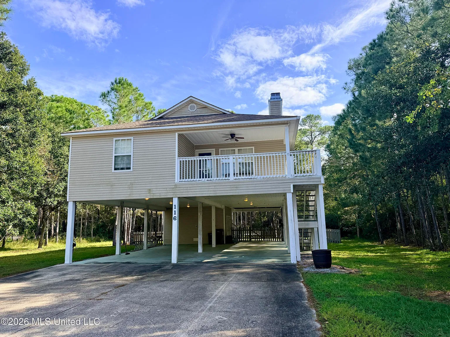 3 bed, 2.0 bath, 1534 sqft, $1,900 — Photo 2
