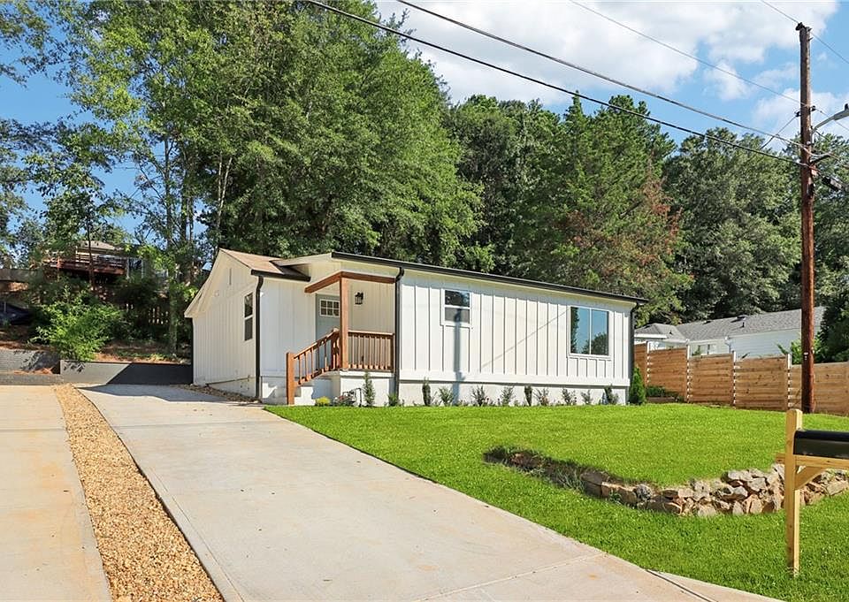 1st image of 3596 Carson Ln SE