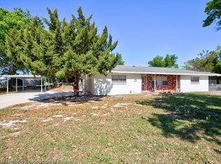 407 Hillcrest Rd, Sebring, FL 33870