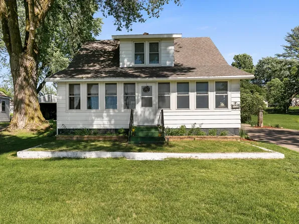 250 Main St, Holdingford, MN 56340