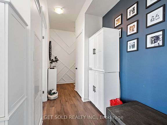 5th image of 10 Park Lawn Rd #2407