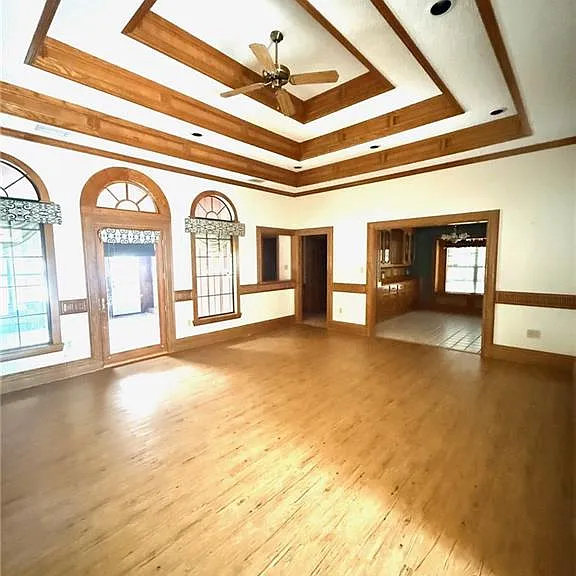 125 E Kiwi St — Photo 2