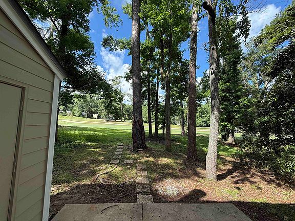 3rd image of 1820 Nicklaus Dr