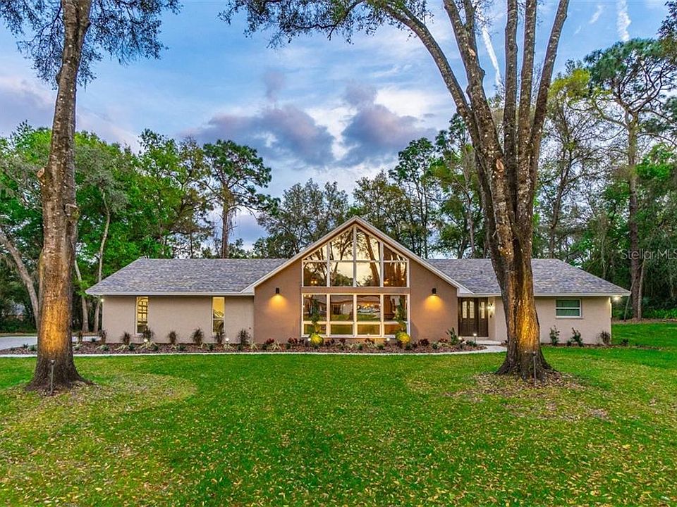 1st image of 107 Magnolia Lake Ct