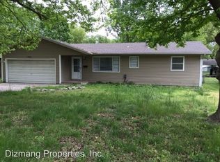 1020 S Bruce Ave, Springfield, MO 65804