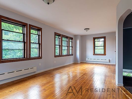 1st image of 1 Oakland Ter Floor 2