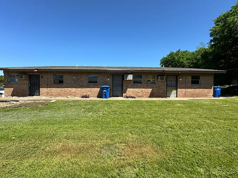 503 Sunset Ln — Photo 8