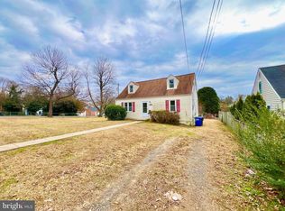 7330 Poplar Ct, Falls Church, VA 22042