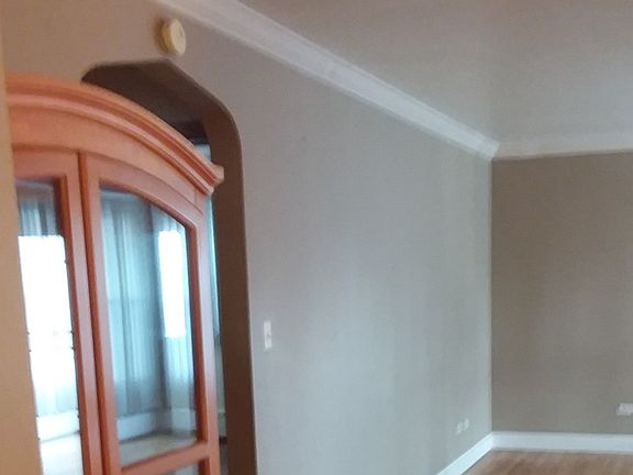 3rd image of 6024 W Wrightwood Ave