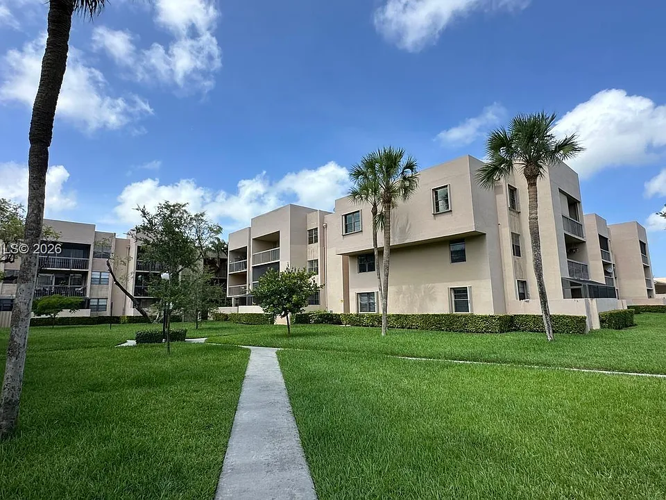 10425 SW 112th Ave #315