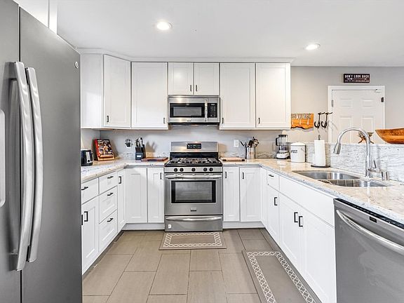 5th image of 1266 Lindberg Lane