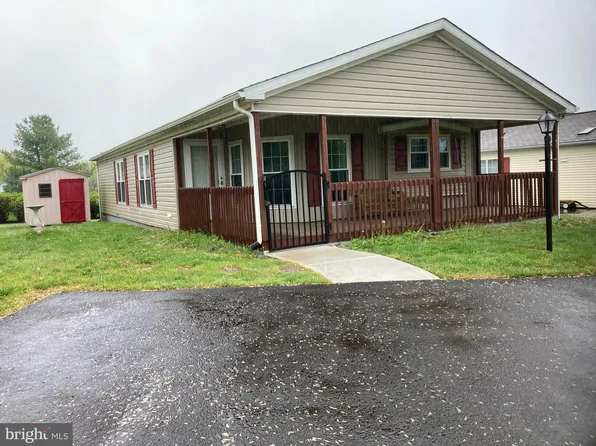 566 Linden Ct, New Hope, PA 18938