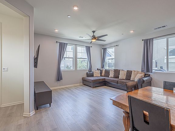 5th image of 266 Galveston Ln