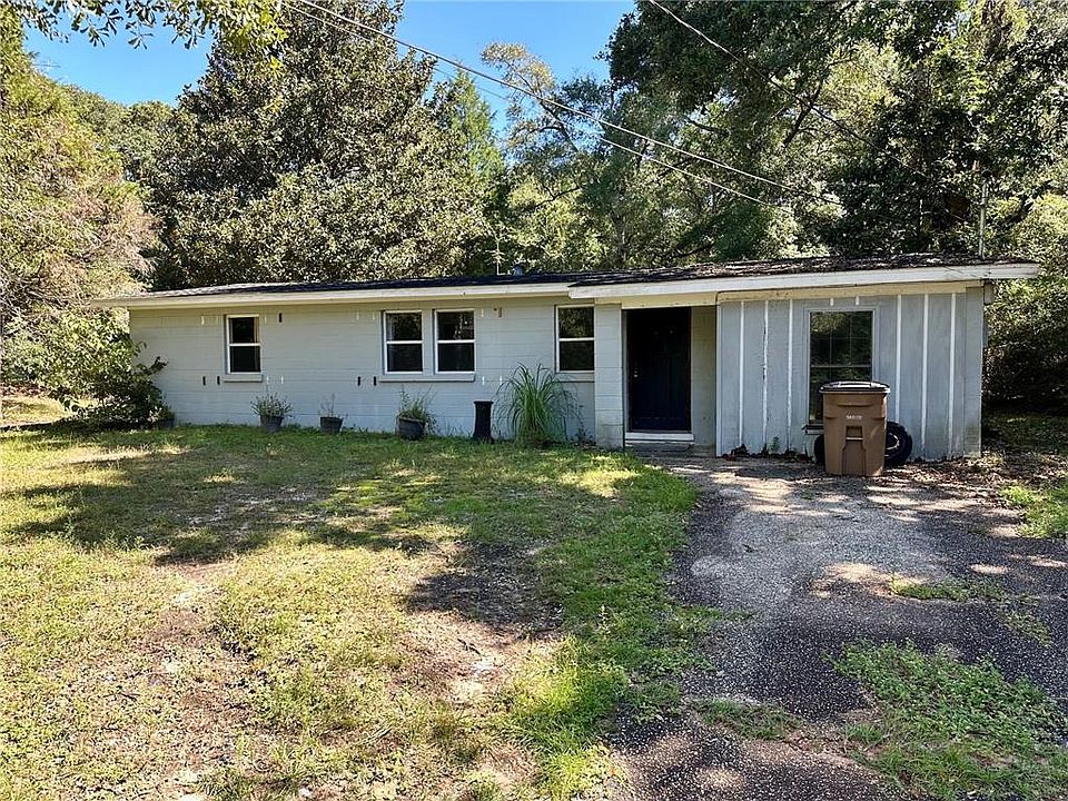 1st image of 2213 Vivian Dr