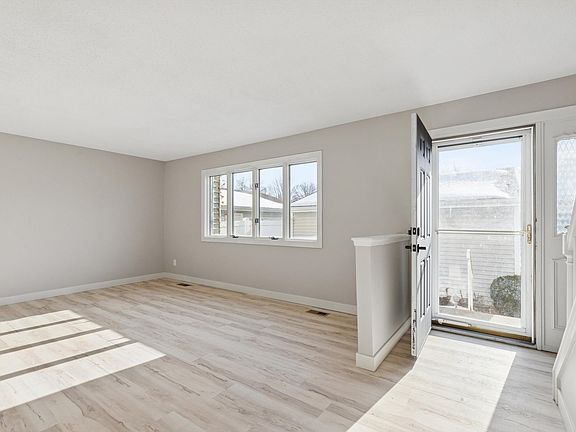 5th image of 3750 Eastwood Ct