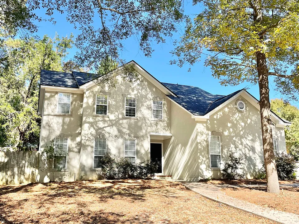 602 Barberry Ct