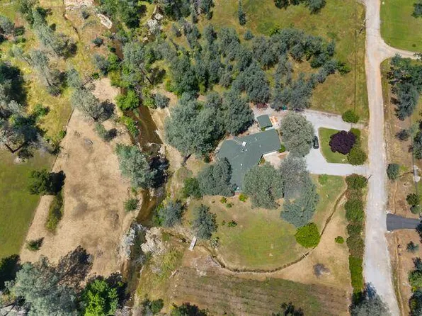 19860 Union School Rd, Redding, CA 96003