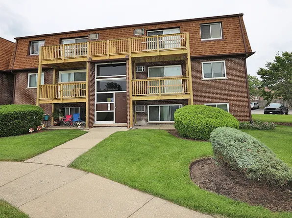 116 Boardwalk St Unit 1E, Elk Grove Village, IL 60007